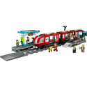 LEGO City 60423 Tramvaj a zastávka v centru města